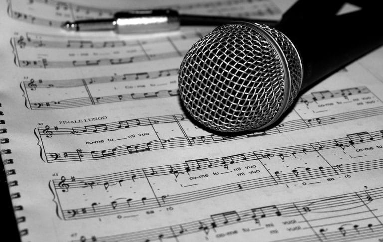 Entregan asistencia alimentaria a músicos pampeanos