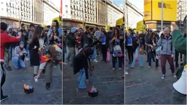 Manifestantes hicieron una “quema de barbijos” en el Obelisco y generaron indignación en las redes sociales
