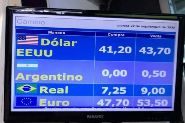 Montevideo: “El peso argentino no vale nada, cero peso uruguayo, o sea, nada”