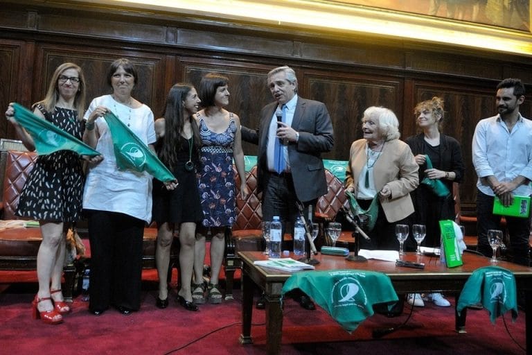 Aborto legal: Alberto Fernández volvió a ratificar su compromiso con el proyecto