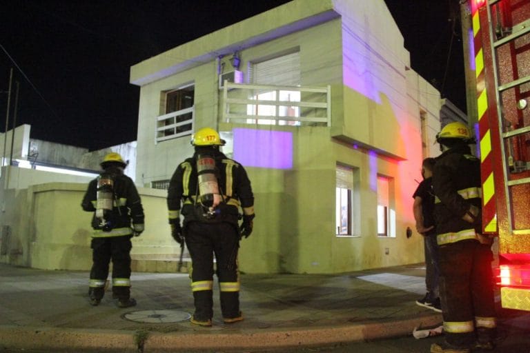 Principio de incendio en una vivienda fue rápidamente sofocado