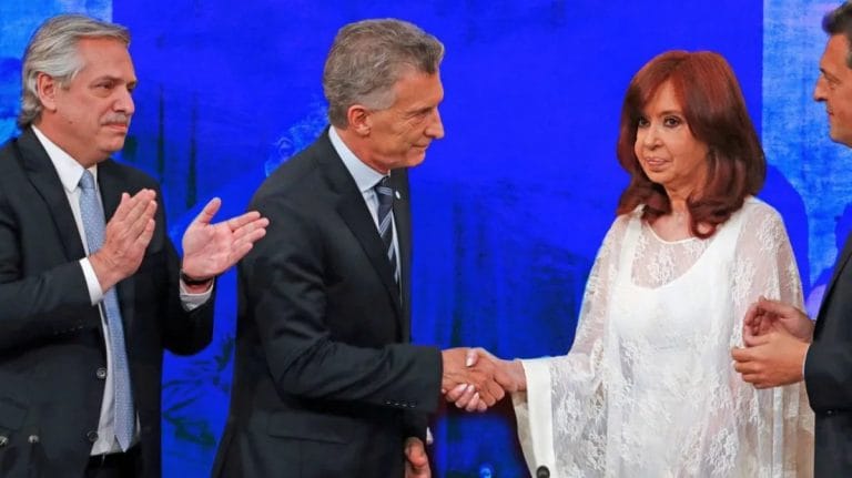 “Fake allanamiento”: Cristina Kirchner acusó a Mauricio Macri de ‘autoallanarse’ para desacreditar al peronismo