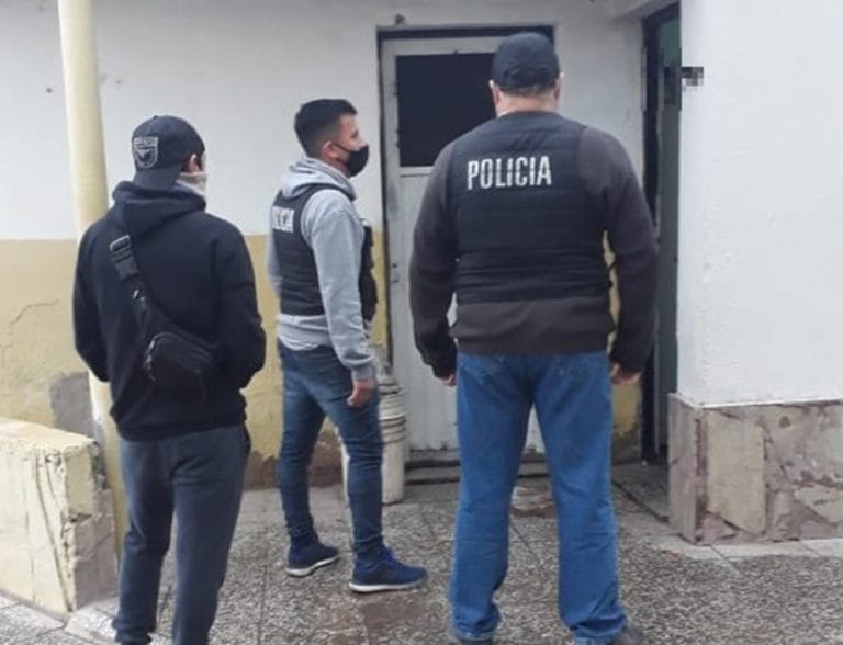 Desbarataron boca de expendio de drogas en Santa Rosa: Dos personas fueron detenidas
