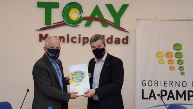 Entregaron 31 créditos de economía social en Toay