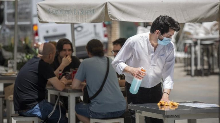 Ziliotto adelantó que restaurantes y bares de General Pico, Santa Rosa y Toay este fin se semana también podrán estar abiertos hasta las 24hs