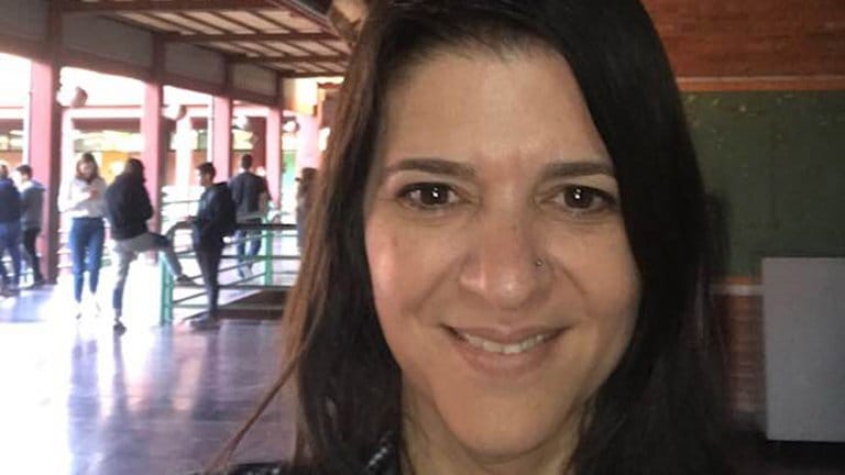 Una profesora universitaria de 46 años que tenía Coronavirus murió mientras daba una clase virtual de la UADE
