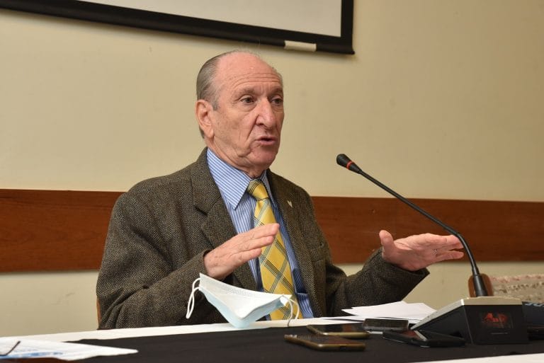 Situación sanitaria: “Si seguimos haciendo fiestas y acumulamos gente en los centros de salud vamos a ingresar en un período de preocupación”, dijo el ministro Kohan