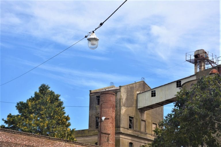 Colocarán más de 1.300 lámparas LED en los centros de calle de General Pico