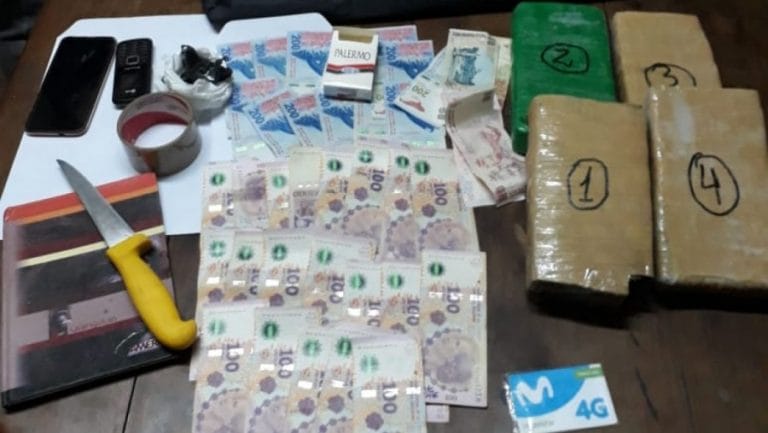 Detuvieron a dos personas y secuestraron una importante cantidad de droga en Santa Rosa