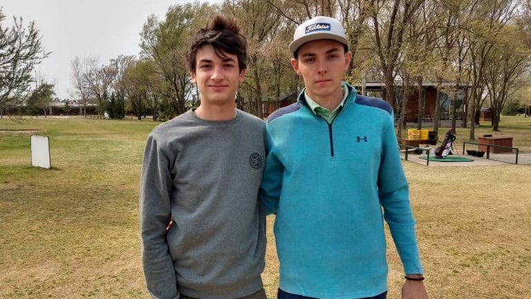 Los jóvenes golfistas Isidoro Castaño y Genaro Knaus harán su experiencia en Estados Unidos
