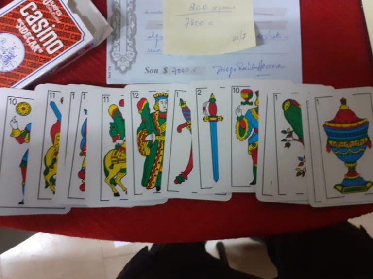 Allanamiento por “juego ilegal” en Victorica: Nueve hombres fueron demorados y secuestraron seis vehículos
