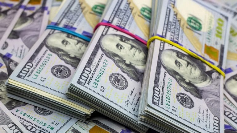 El dólar blue cerró la semana con su segunda baja consecutiva
