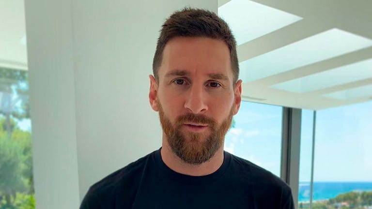 Messi confirma que permanecerá en Barcelona