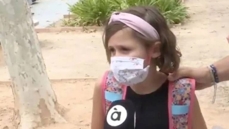 España: la genial opinión sobre el uso de barbijos de una nena que volvió al colegio