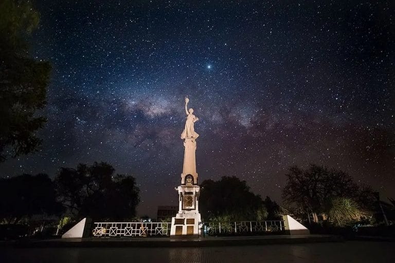 Mirá la impresionante foto de la Vía Láctea tomada en una localidad de La Pampa