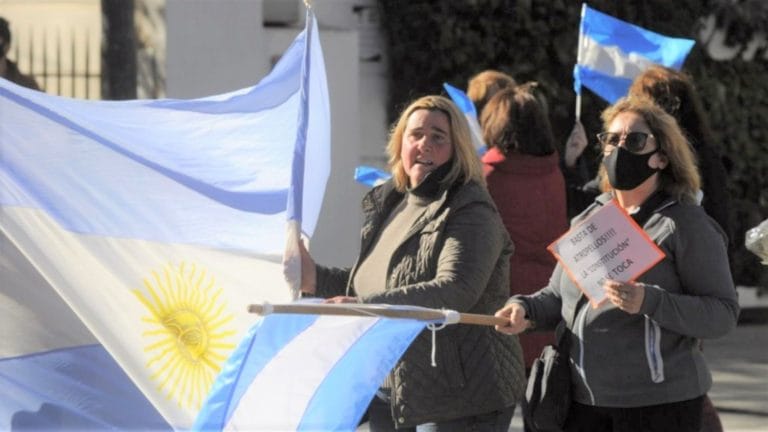 Nuevo “banderazo” contra el Gobierno nacional en La Pampa y otras provincias