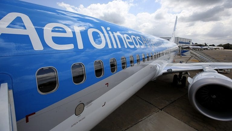 Parte hoy un nuevo vuelo a China en busca de 1 millón de dosis más de Sinopharm