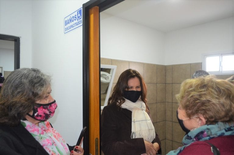Se realizó la ampliación y el diseño de los baños y vestuarios para personas con discapacidad en la Comisión de Fomento de Barrio El Molino