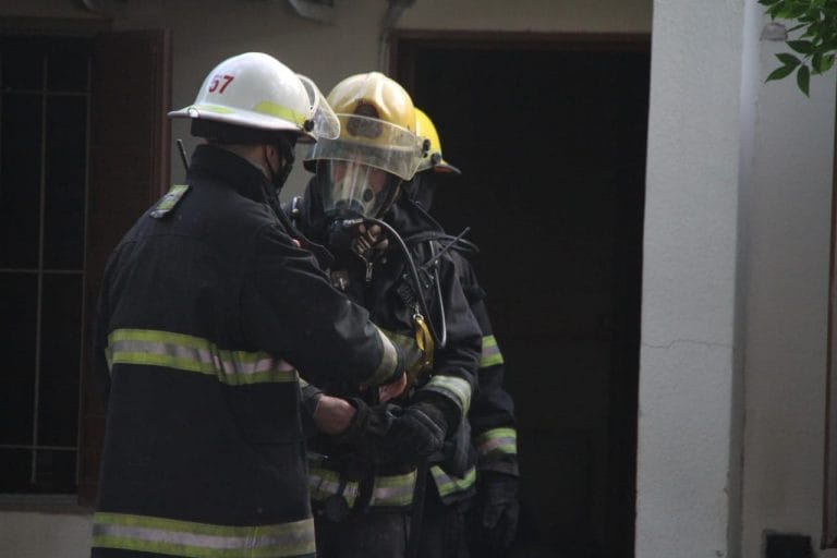 Tres años de prisión para un hombre por haber prendido fuego la vivienda de una ex pareja y amenazar a otra persona