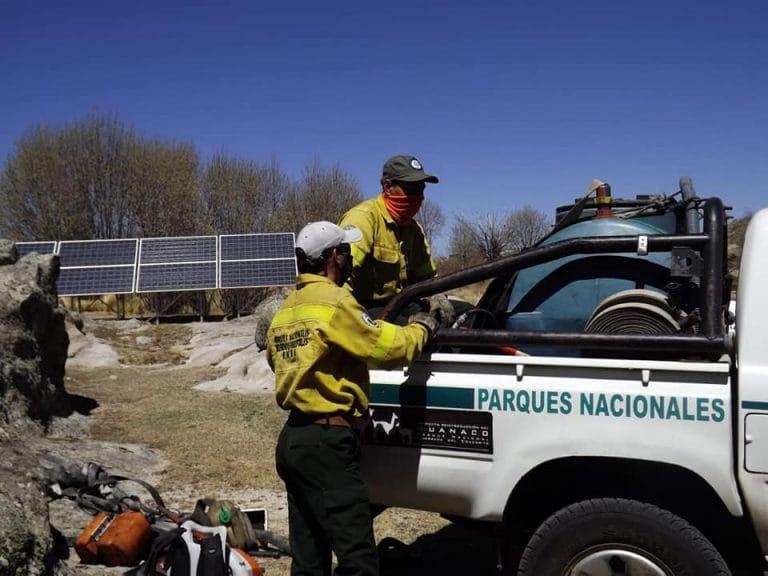 Otorgan asignación mensual de $10.000 a trabajadores que presten servicio en el combate de incendios