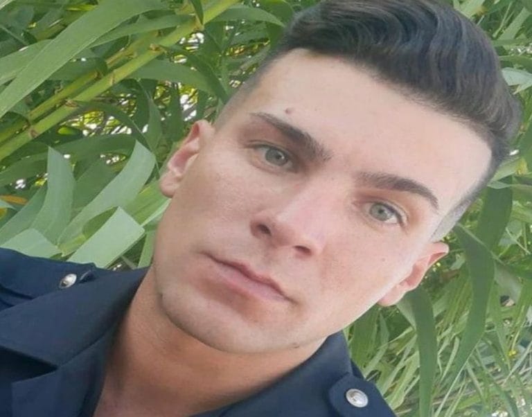 Ramos Mejía: cuatro delincuentes asesinaron a balazos a un efectivo de la Policía Federal durante un intento de asalto a una heladería