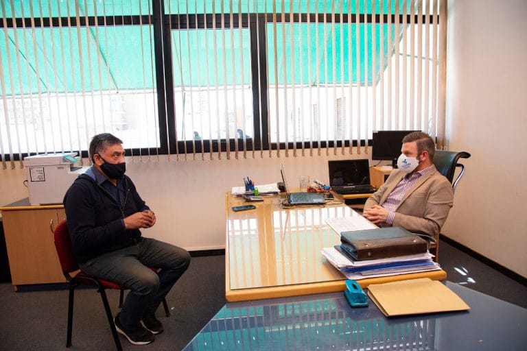 La Adela analiza la generación de energías alternativas