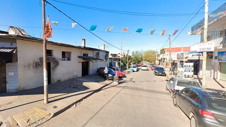 Panadero mató a un ladrón de 17 años que intentó robarle la camioneta en La Matanza: los vecinos lincharon a uno de sus cómplices
