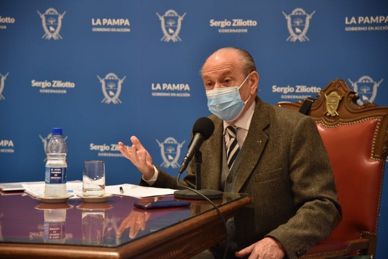 «Vamos a preparar para que La Pampa vacune desde el primer día en que se empiece a vacunar en Argentina», afirmó Kohan