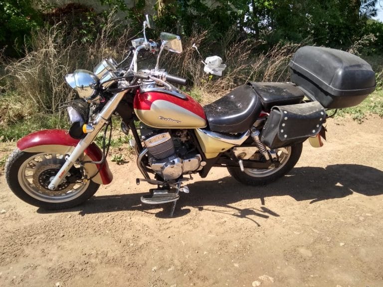 Recuperan una moto robada en inmediaciones de la rural e intentan dar con el delincuente que la sustrajo