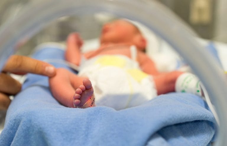 La Pampa: el TIP finalmente absolvió a dos enfermeros que habían sido condenados por las quemaduras que sufrió una beba prematura con un caloventor