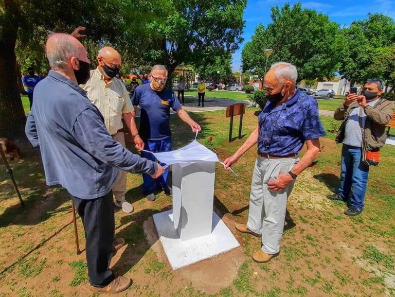 Durante el aniversario de Rancul se inauguró “el rincón de Alberto Cortez” y se homenajearon a pobladores de 90 años