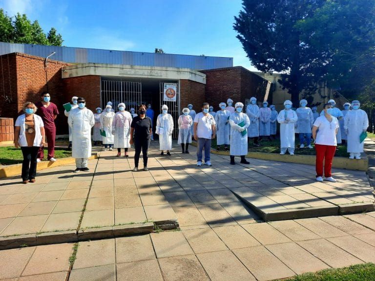 Uno de los directores del hospital pidió colaboración por «la pandemia» de los «accidentes de tránsito» y advirtió que las camas de terapia estan al 100% en el área de accidentología