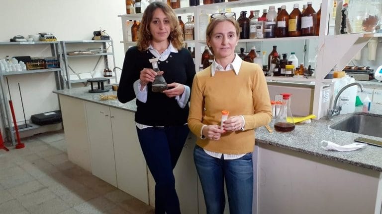 Desarrollan un spray para repeler el coronavirus de objetos y ropa