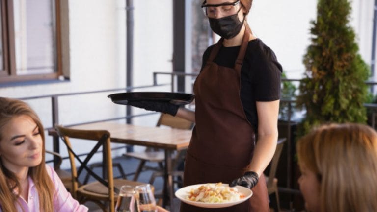 El Gobierno de La Pampa aclaran que siguen prohibidos los espectáculos en vivo en locales gastronómicos
