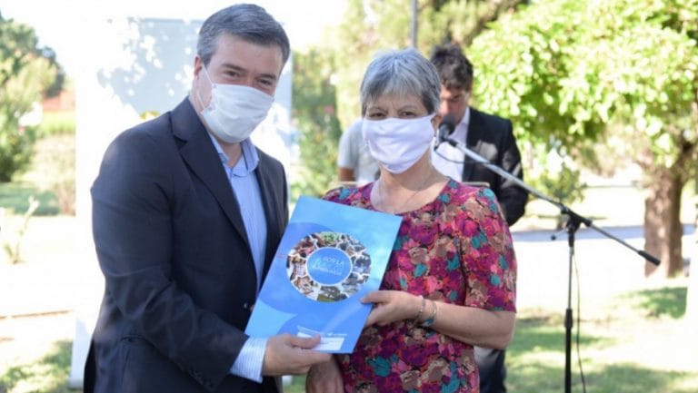 Embajador Martini: Entregan 14 créditos por un monto de 179.000 pesos