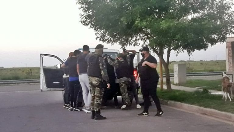 Operativo policial en Barrio Federal: demoran a 6 personas