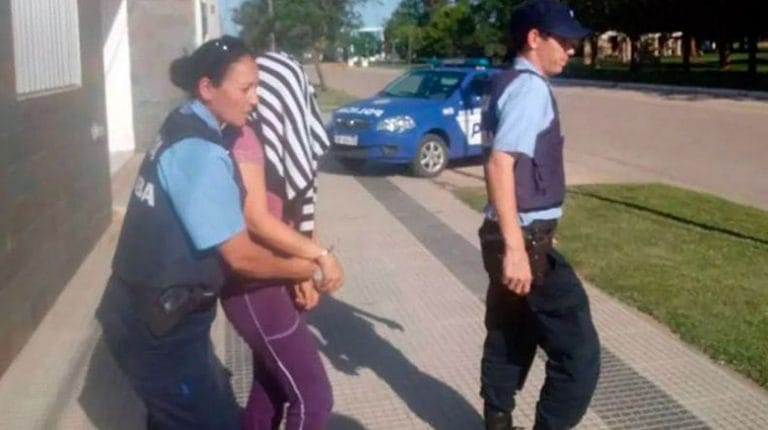Condenaron a una maestra que desnudaba, manoseaba y filmaba a nenes de un jardín de infantes de Córdoba