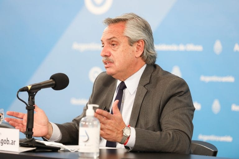 Alberto Fernández confirmó la fase de Distanciamiento Social para el AMBA y explicó que “podríamos vacunar a 10 millones de personas sobre finales de diciembre”