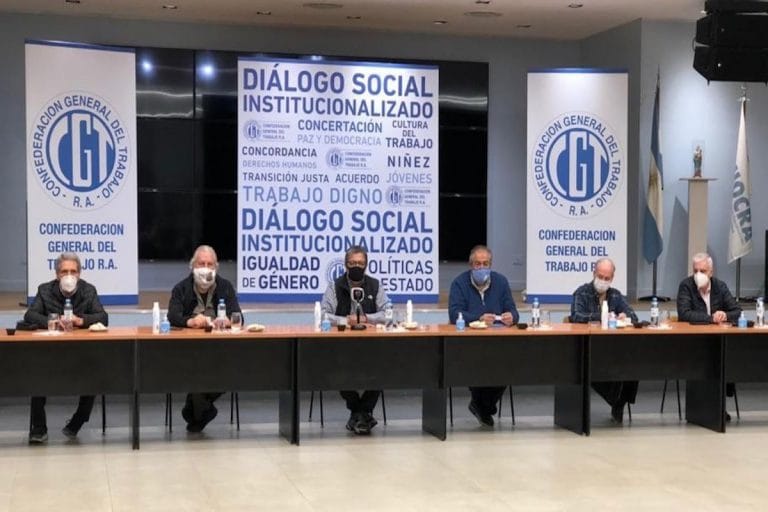 La CGT pidió que la campaña y la vacunación sean financiadas por el Tesoro, no por obras sociales