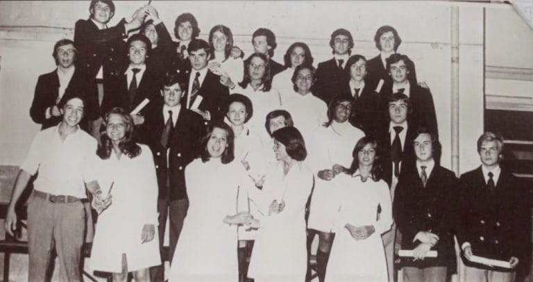 La promoción ’75 del Colegio República de El Salvador celebra sus 45 años de egresados