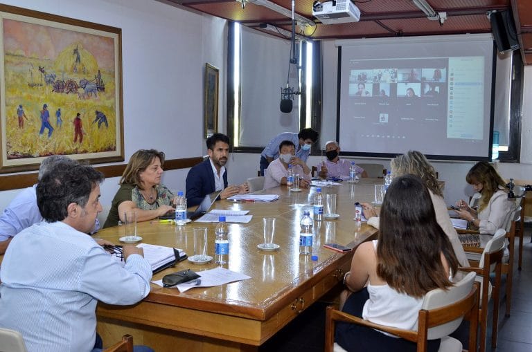 Quedó a un paso de ser aprobado el proyecto que establece límites a los embargos de sueldos de empleados estatales en La Pampa