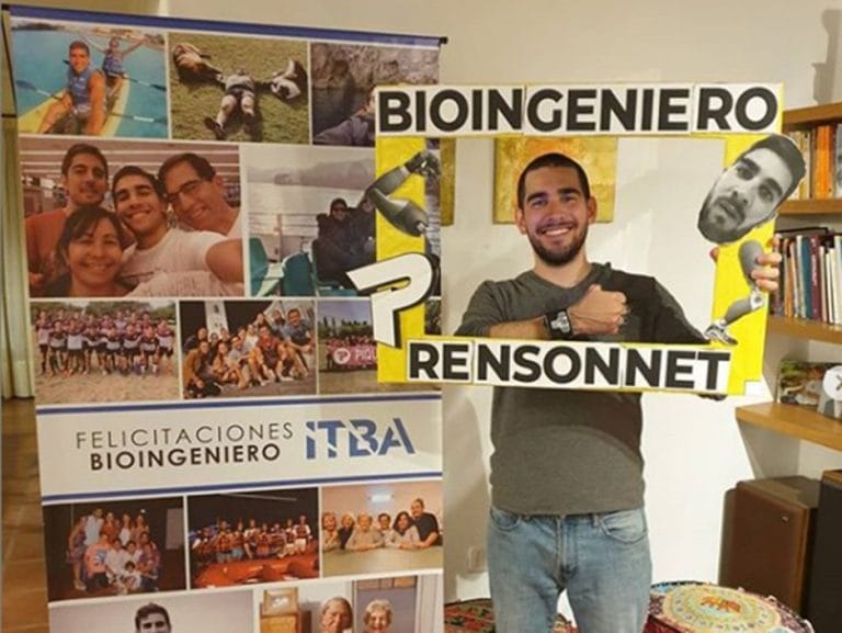 Joven bioingeniero piquense creó “Motfi”, un guante con sensores que ayuda a la rehabilitación de la motricidad fina de las manos