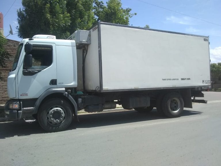 Robaron alrededor de $ 50 mil pesos de un camión repartidor de lácteos en barrio Ranqueles