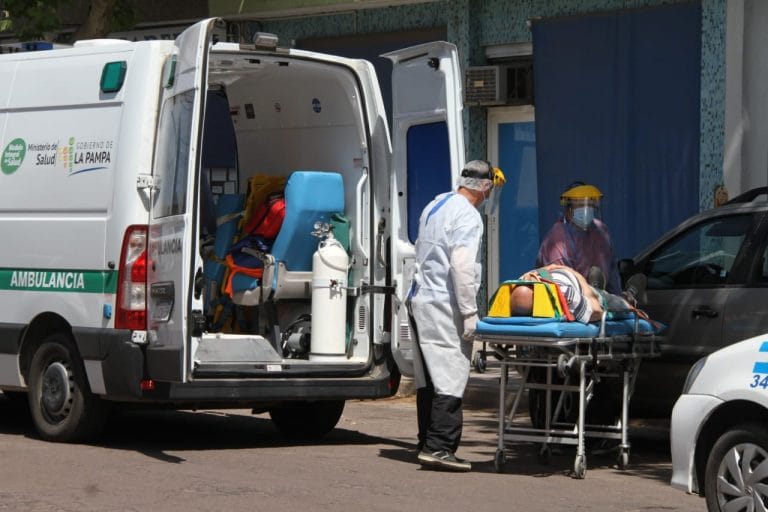 Accidente laboral en pleno centro de General Pico: Un operario cayó de un andamio y fue hospitalizado