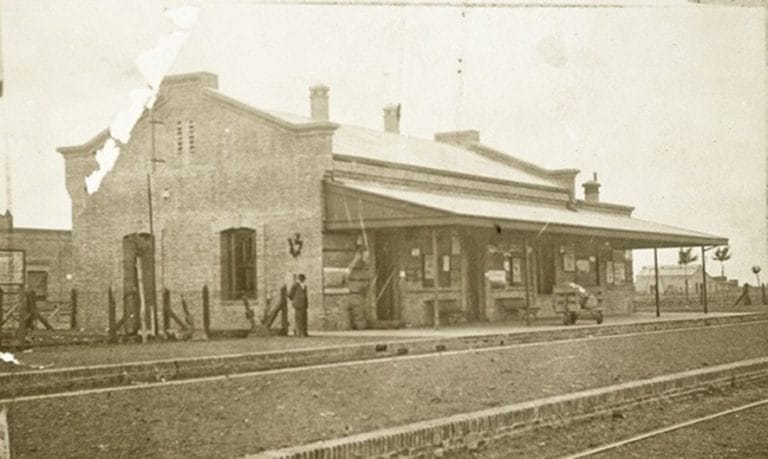 A 62 años de la detención masiva de 83 ferroviarios en Pico