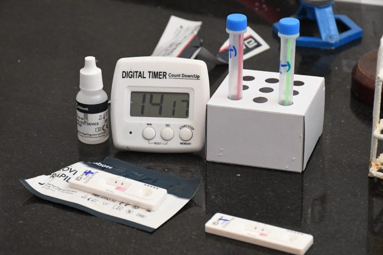 Mirá cómo son los «test rápidos» para detectar el coronavirus que se usan en La Pampa