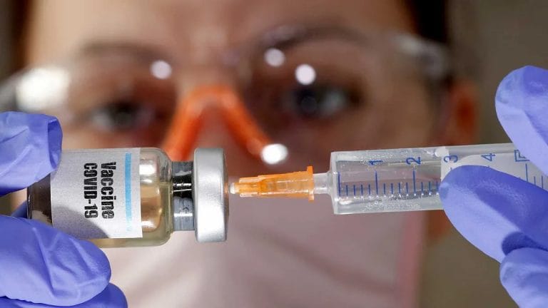 El Gobierno Nacional promulgó la ley que declara de interés público a las vacunas contra el coronavirus