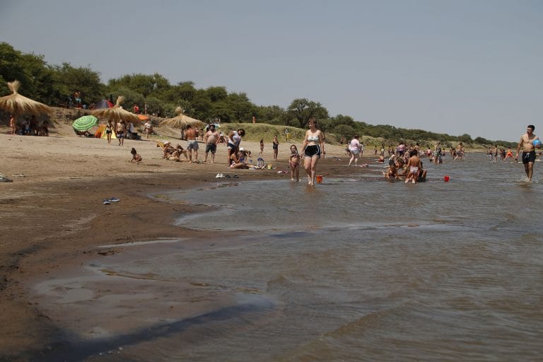 Mirá las 4 fotos de lo que fue el balneario “Ojo de Agua” este fin de semana