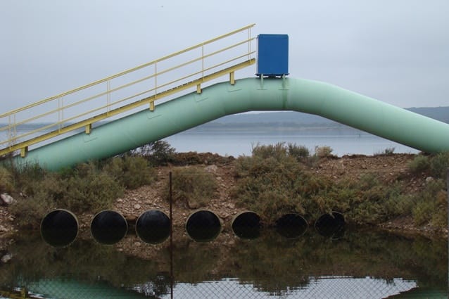 Recomiendan racionalizar el uso del agua por un falla en el acueducto