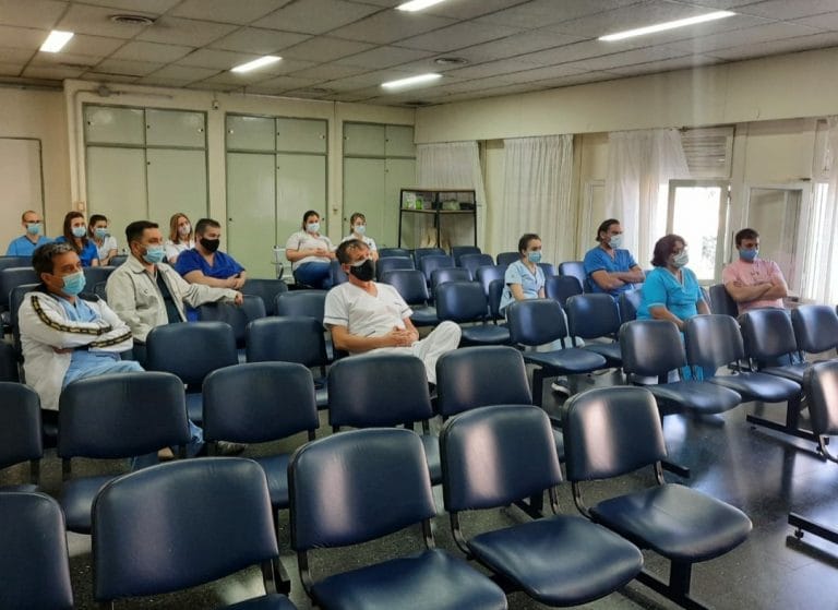 Comenzó la residencia de enfermería en el Hospital Gobernador Centeno